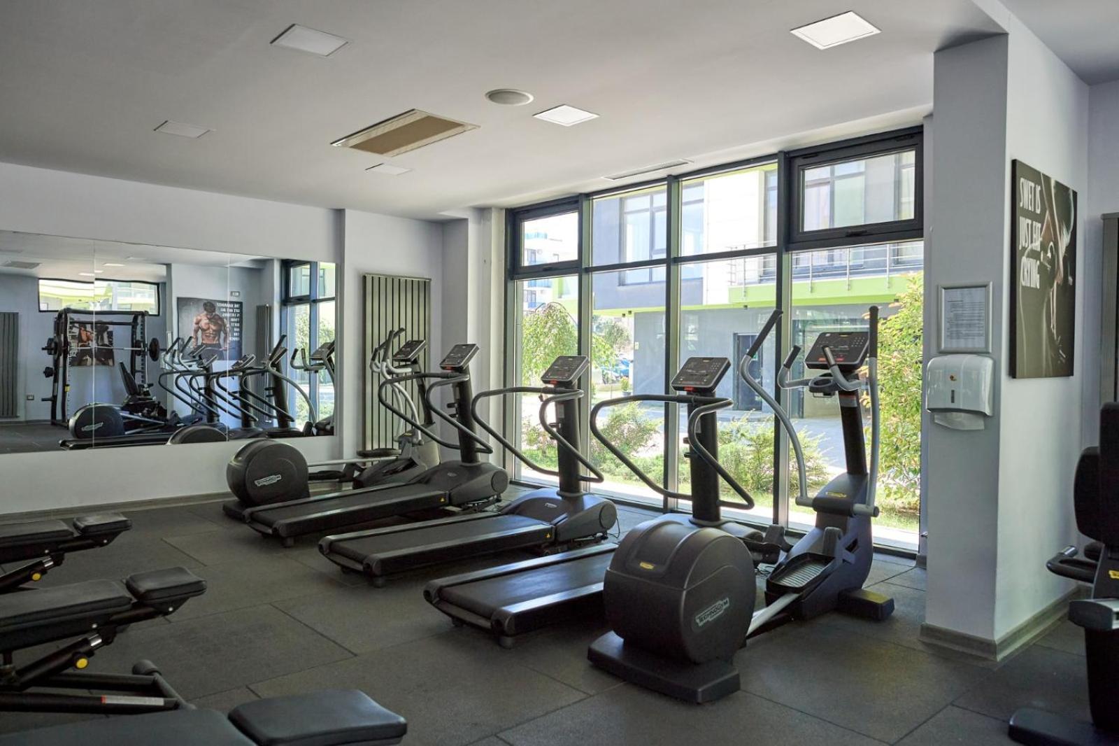 Evelyn'S Apartment Spa&Pool Beach Resort มามายา ภายนอก รูปภาพ